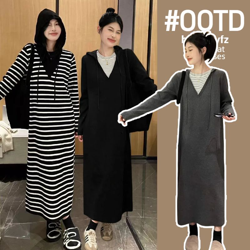 孕妇秋季针织连衣裙2025新款秋冬宽松显瘦条纹假两件连帽连衣裙