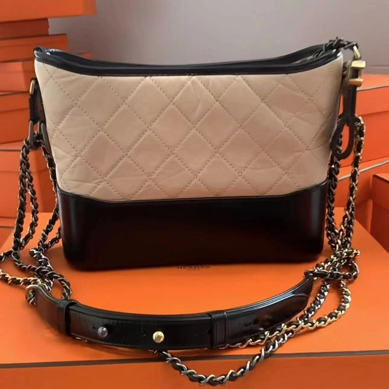 95新 Chanel/香奈儿 【杨贵妃专属】新中号奶茶色菱格流浪包