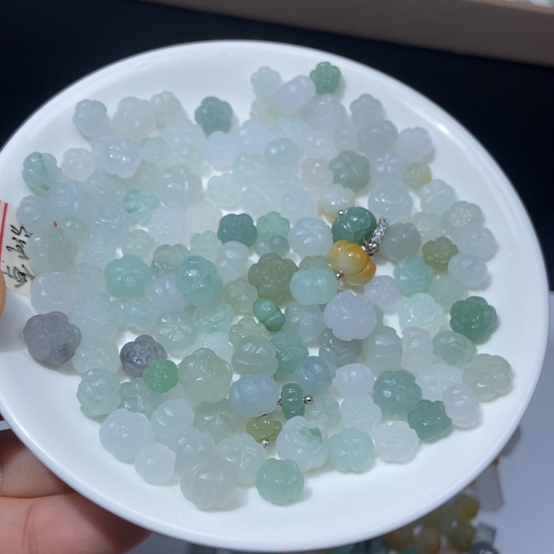 定制翡翠未镶嵌单个价格