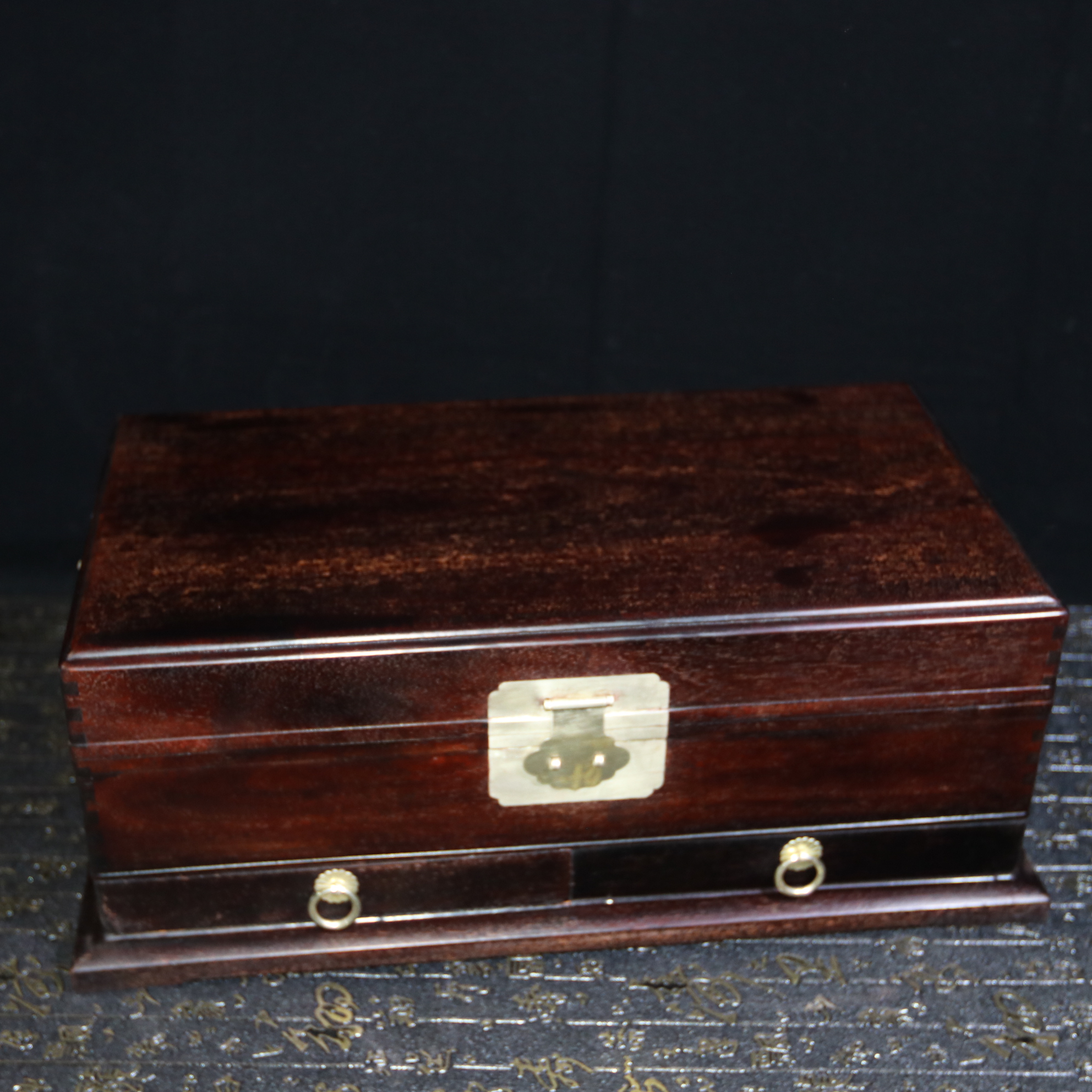 小叶紫檀木抽屉式文玩珠宝首饰收纳箱带有隔板锁自配尺寸47*26*18