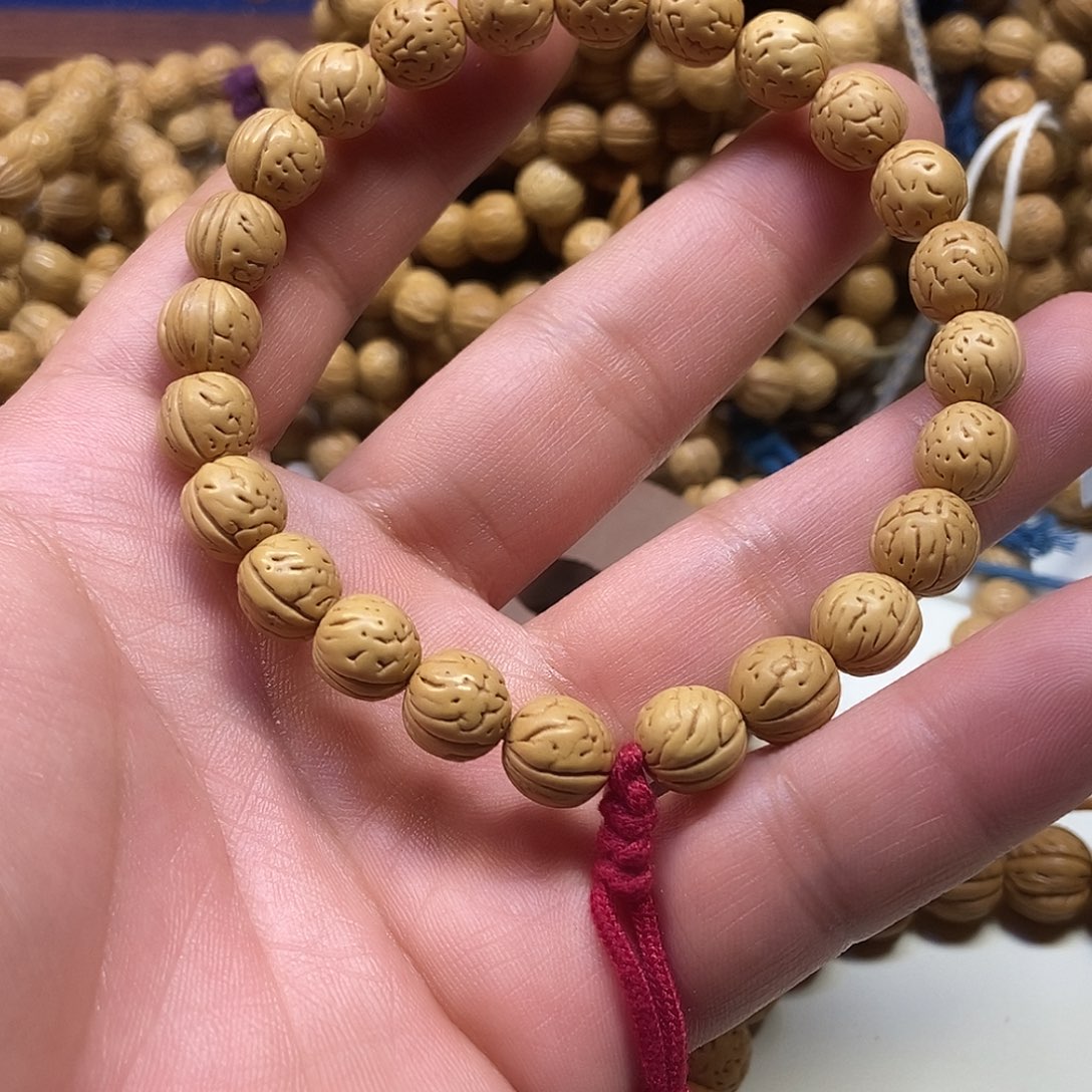 刘***江桃核吊坠1111111111