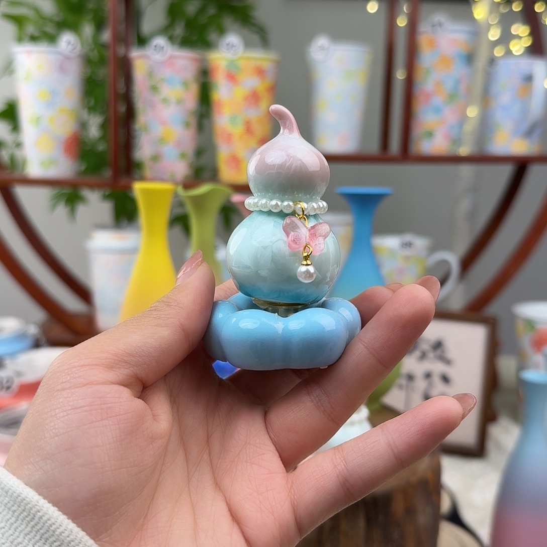 陶摆件景德镇手绘高温釉下彩