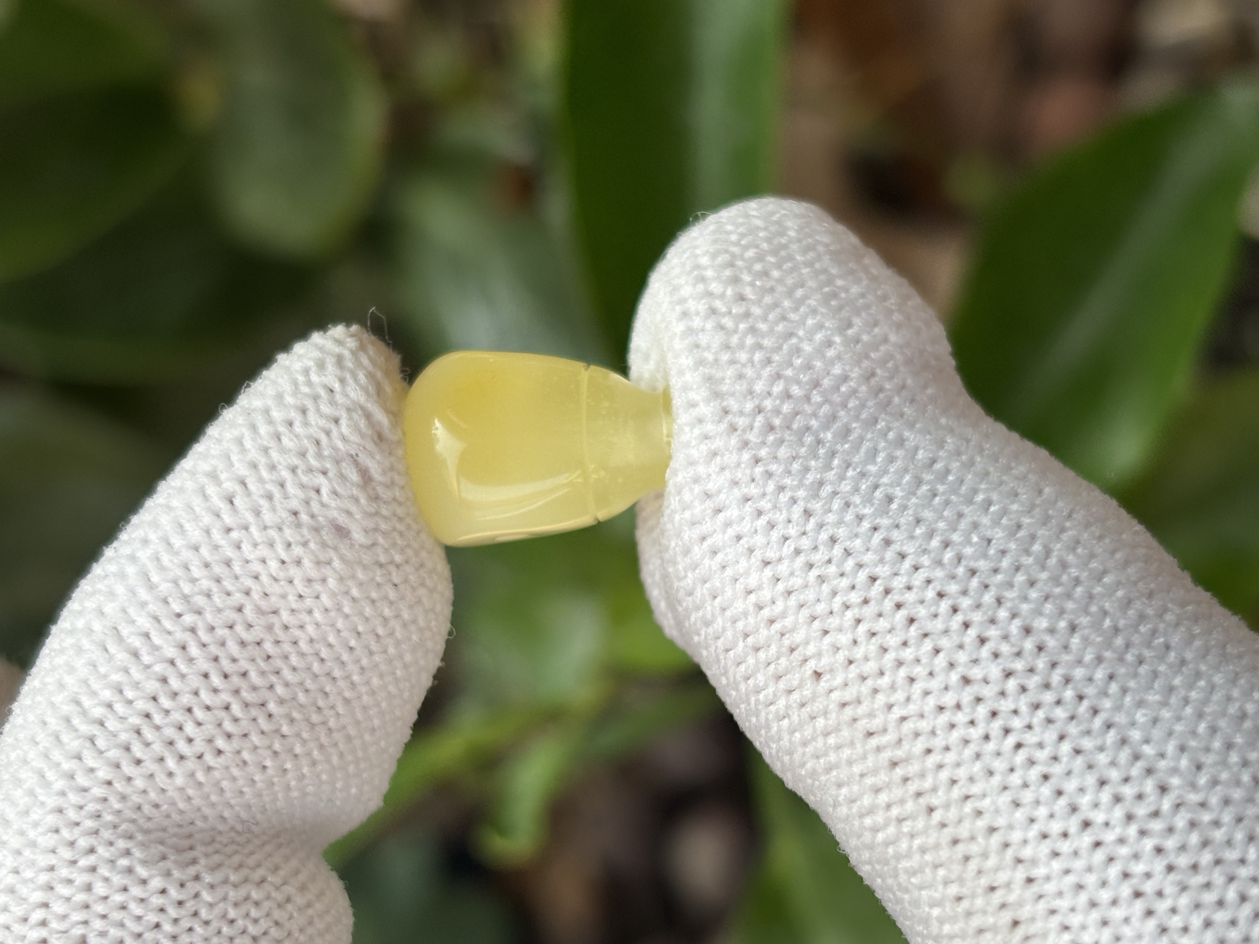 4675天然蜜蜡琥珀三通配饰9.4x8.1x14.1mm