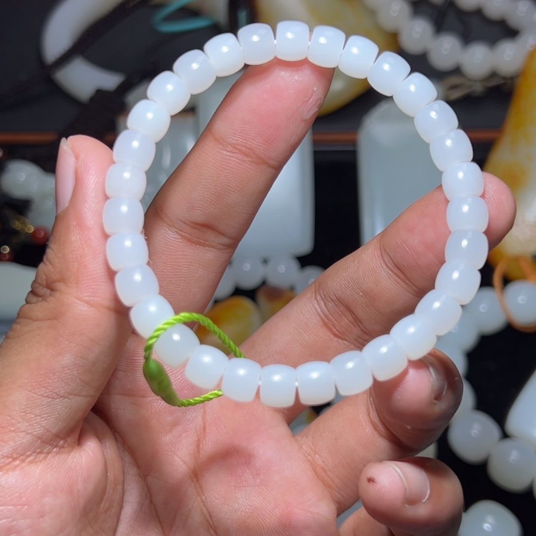 和田玉未镶嵌手链