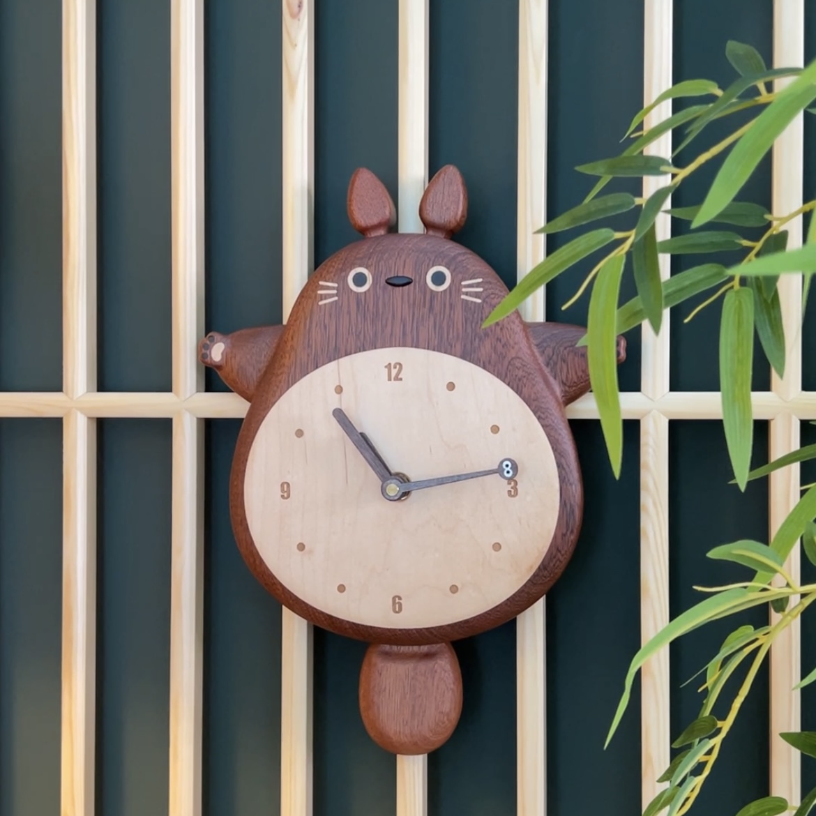 【双12】居家摆件原木风创意可爱龙猫时钟挂钟