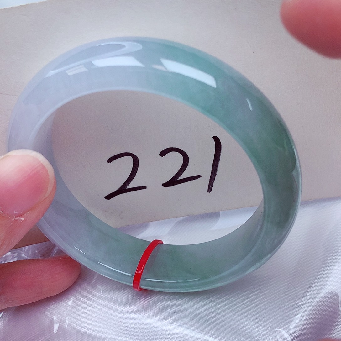 翡翠未镶嵌手镯翡翠