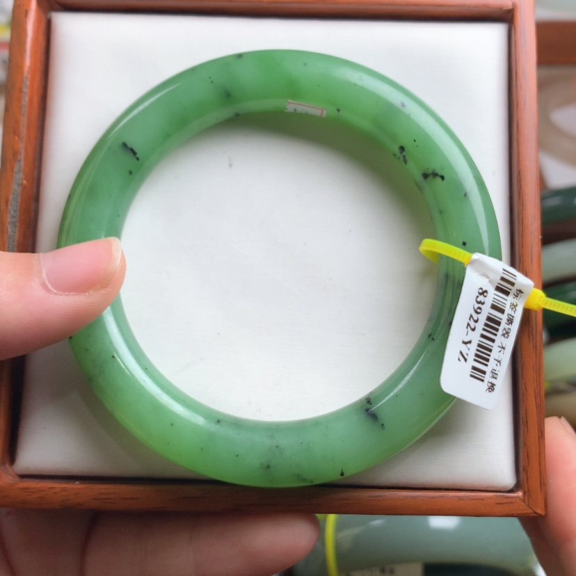 【闪购商品】和田玉手镯未镶嵌