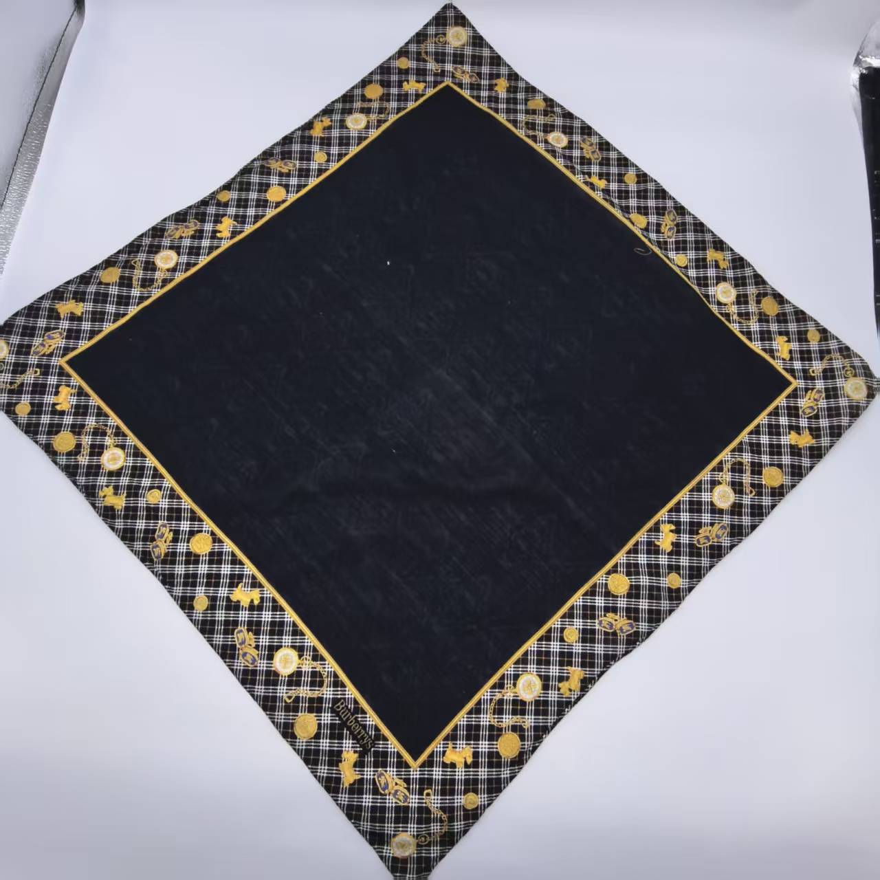 95新 BURBERRY/博柏利 海囤/巴宝莉/丝巾/yy14204