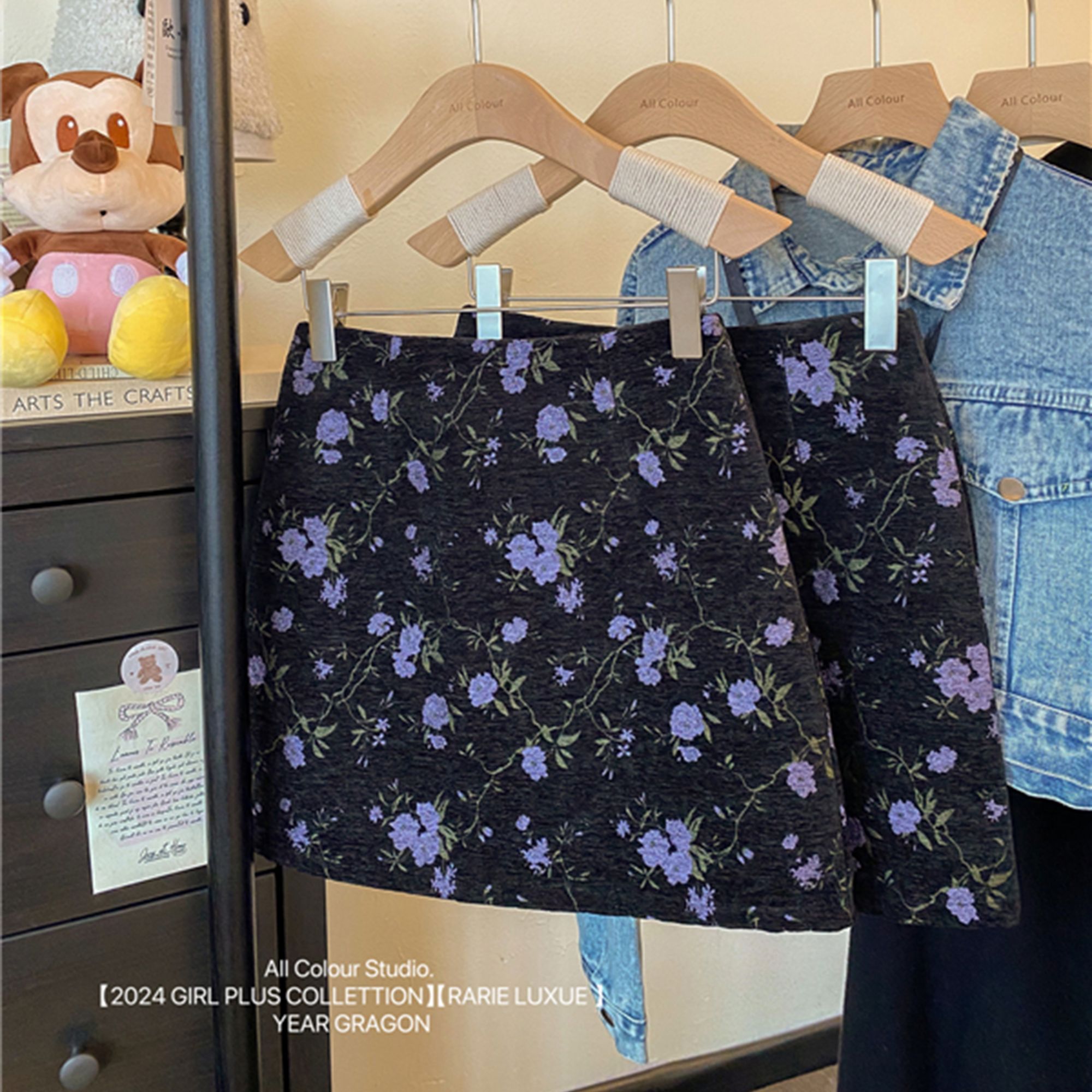 韩版高腰葡萄紫碎花a字包臀半身裙女秋冬新款时髦女士显瘦短裙