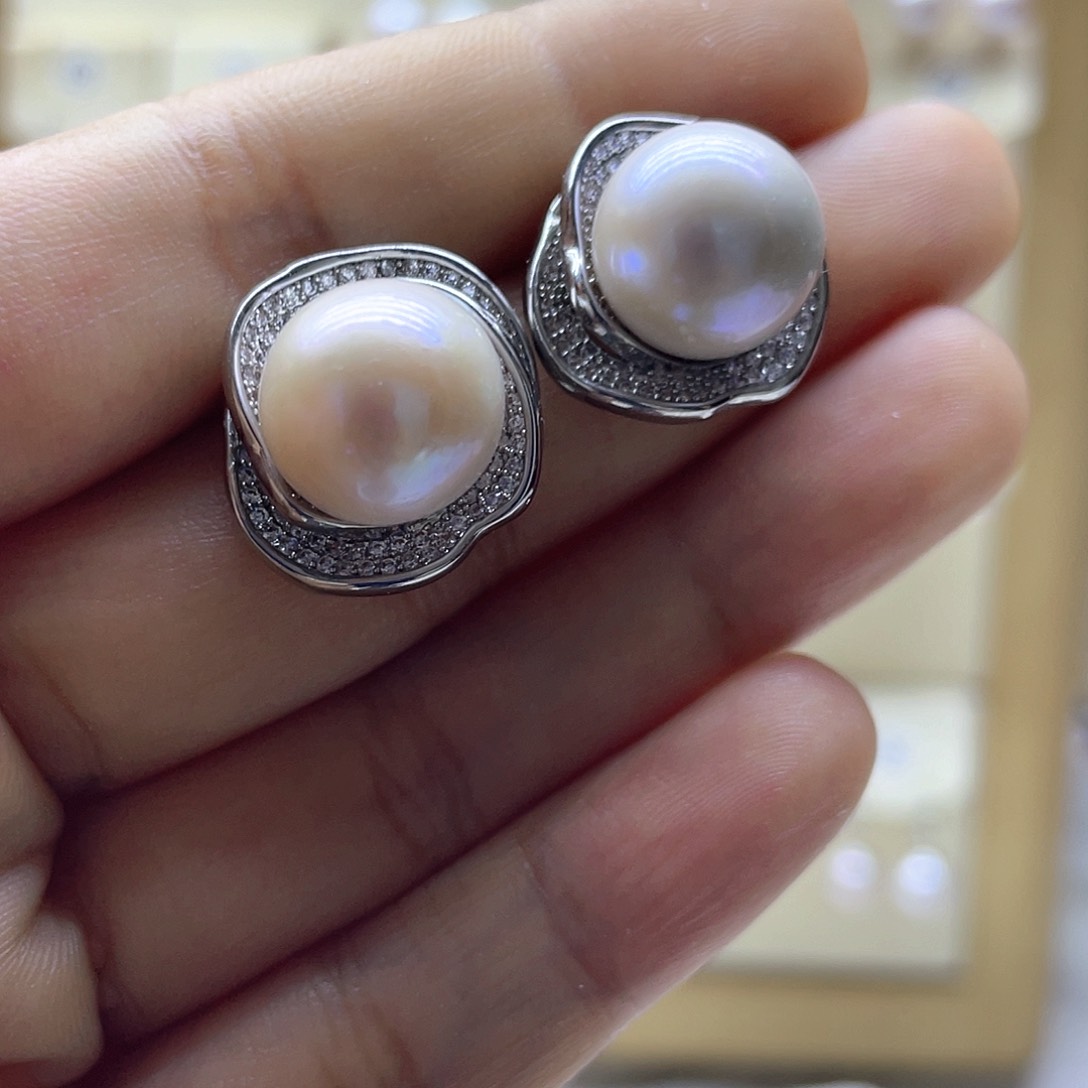 银S925镶嵌淡水珍珠耳饰