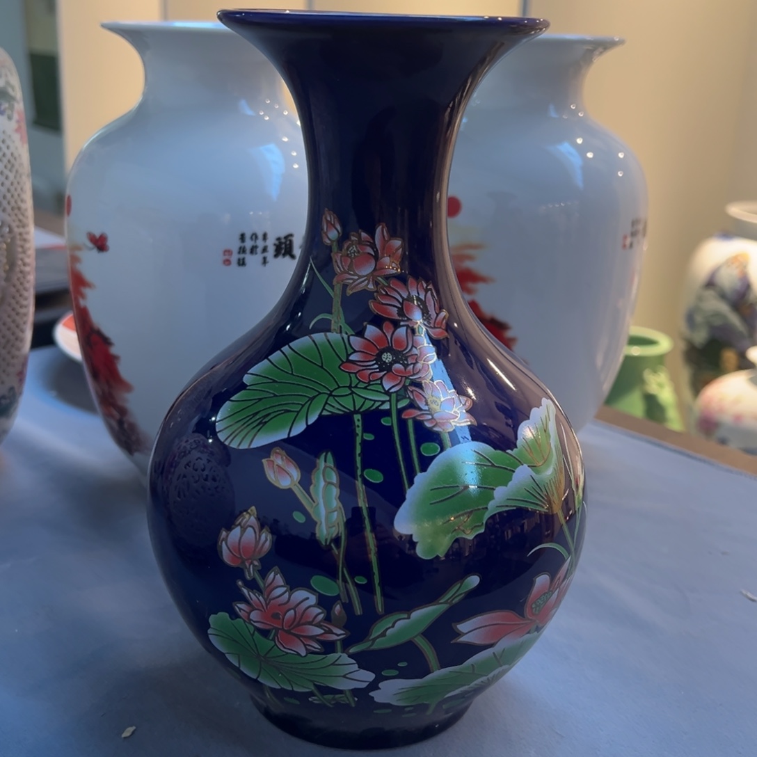 摆件陶22cm蓝色荷叶赏瓶