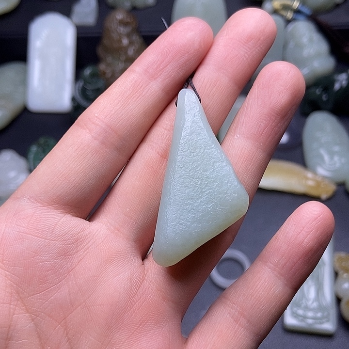 未镶嵌和田玉挂件