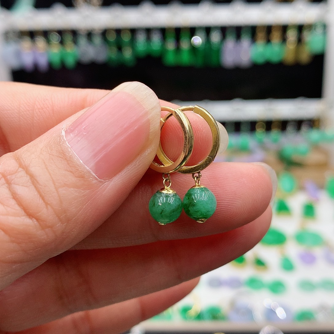 翡翠耳饰18K金镶嵌的