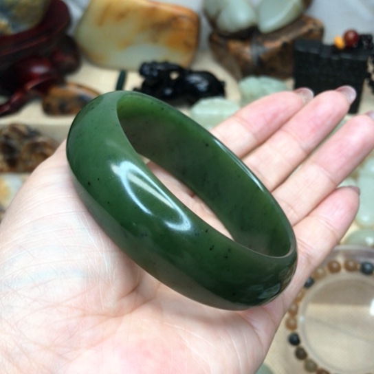 和田玉（碧玉）颈饰未镶嵌