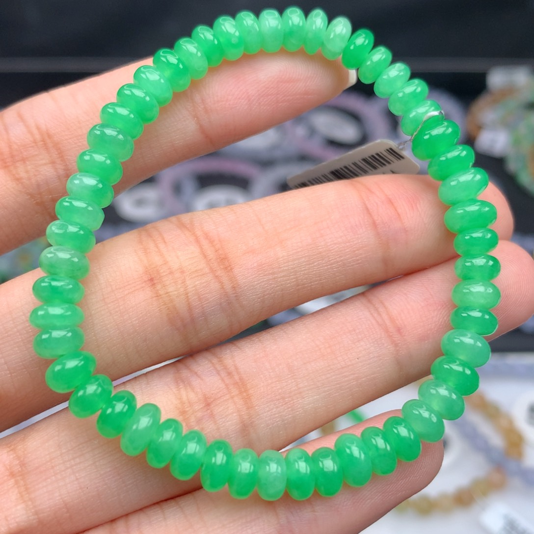 翡翠手链未镶嵌卡