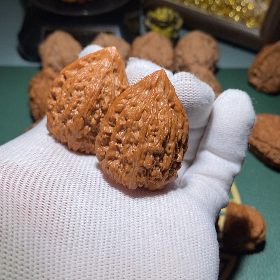 皓***风吊坠文玩核桃塔尖