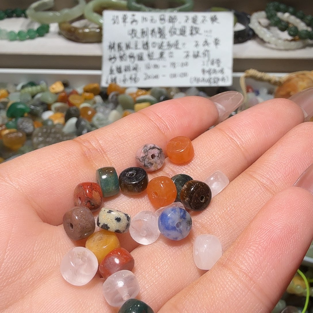 和田玉未镶嵌珠宝奇石