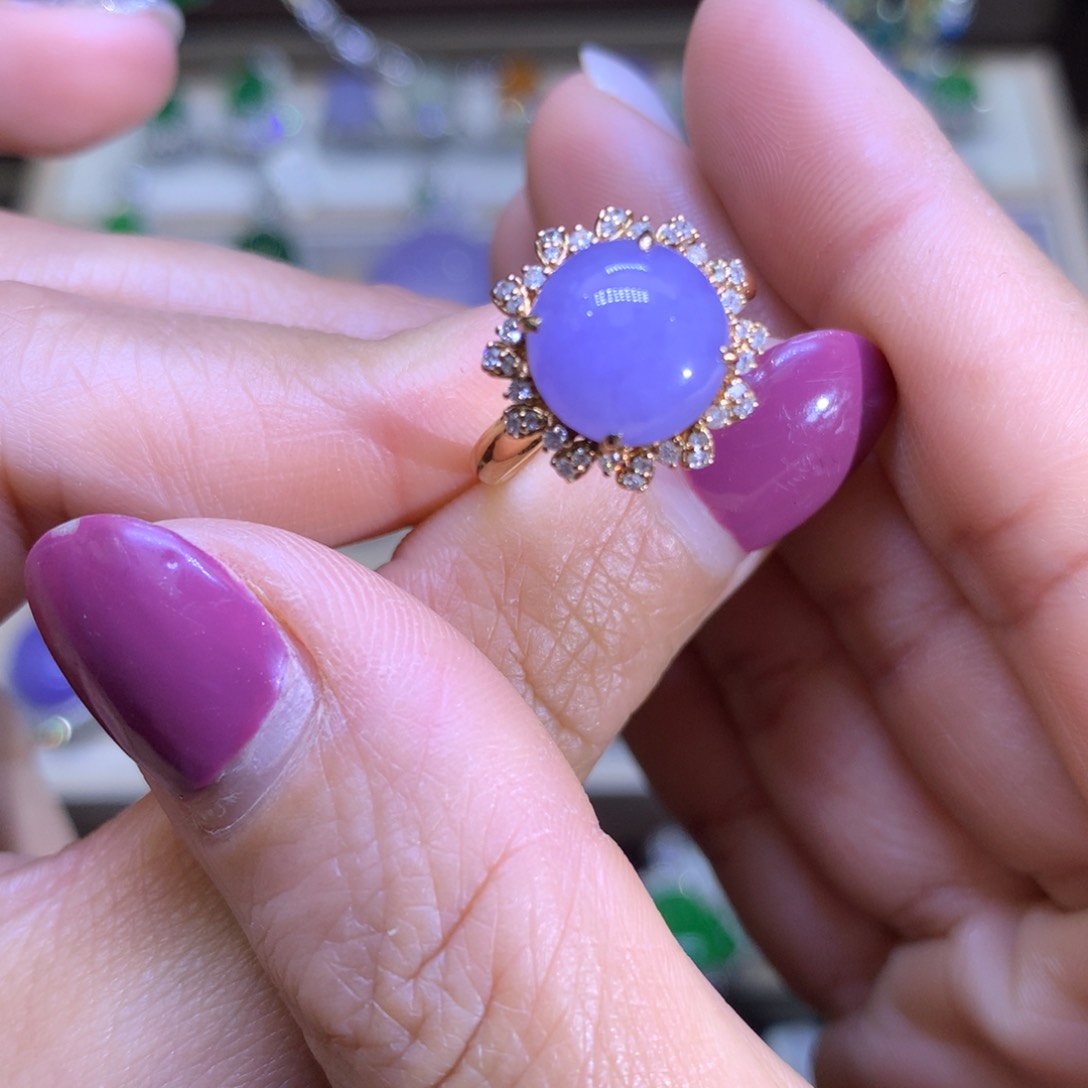 翡翠颈饰18K金镶嵌翡翠