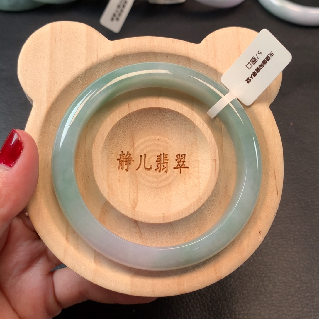 翡翠手镯未镶嵌57.8圈口
