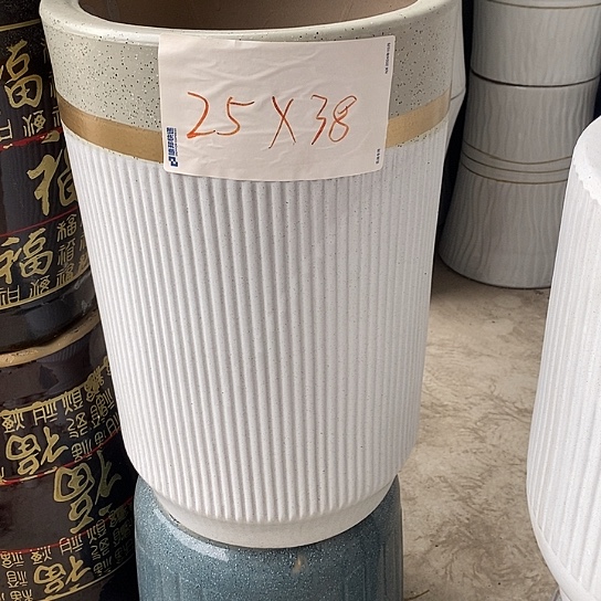 陶瓷花盆细白绿中