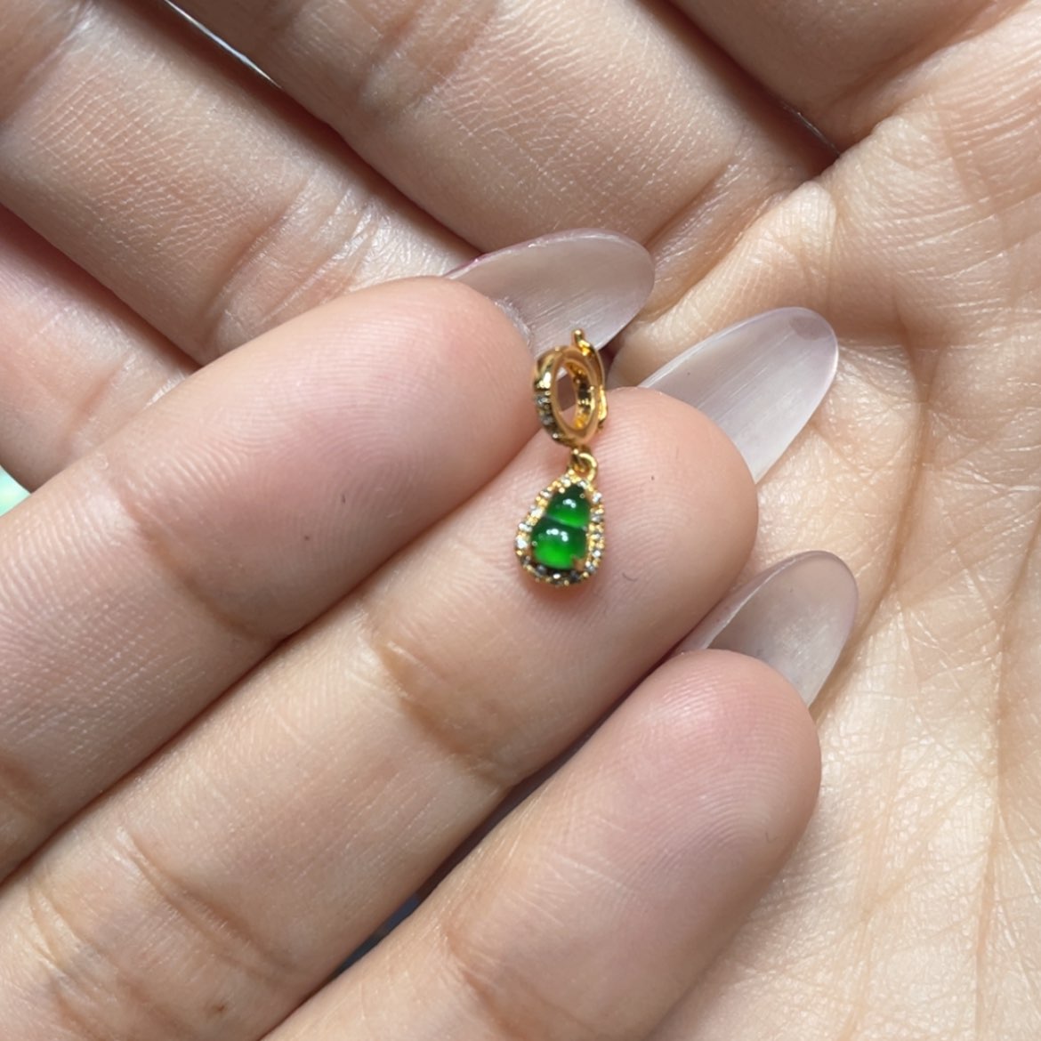 【闪购商品】翡翠吊坠(不含链)18K金镶嵌