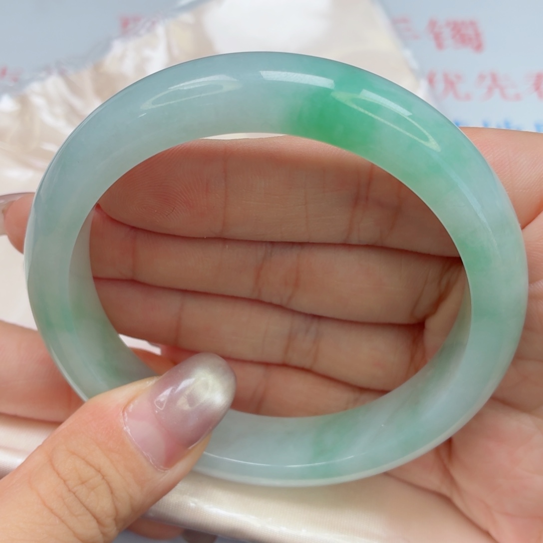 未镶嵌手镯翡翠37