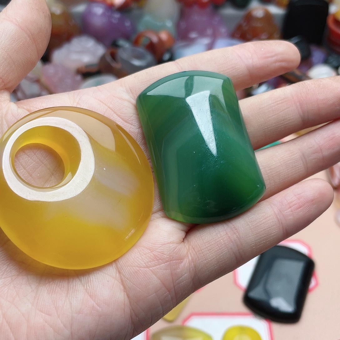 玛瑙/玉髓颈饰合金明**空