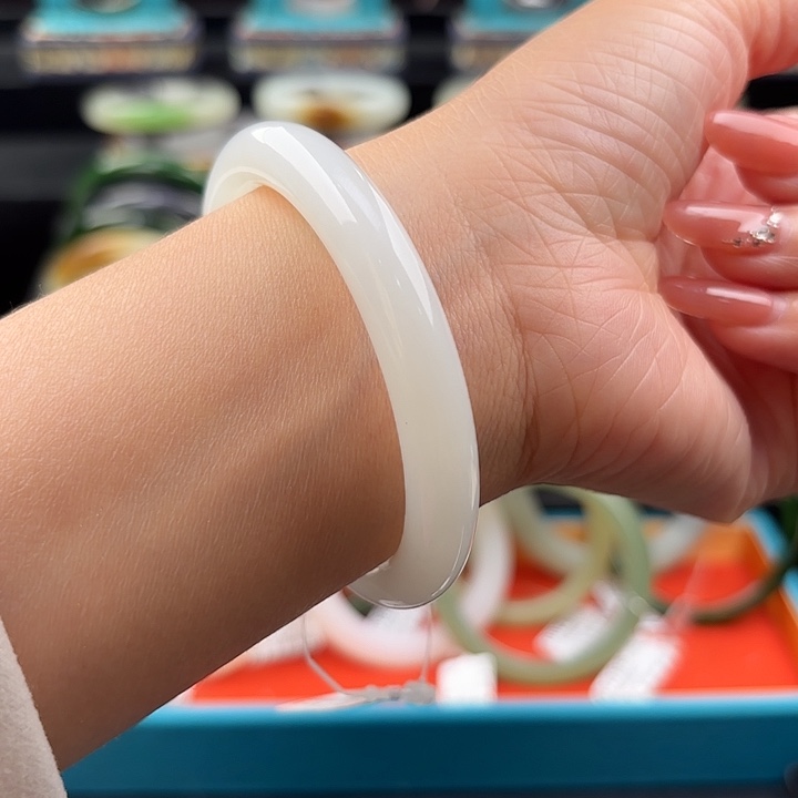 和田玉未镶嵌手镯新疆羊脂白玉美人条52.9