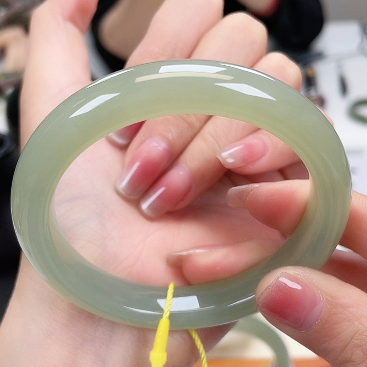 和田玉手镯58未镶嵌