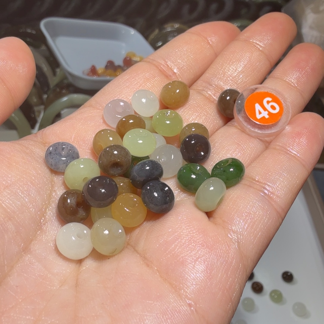 和田玉未镶嵌珠宝奇石