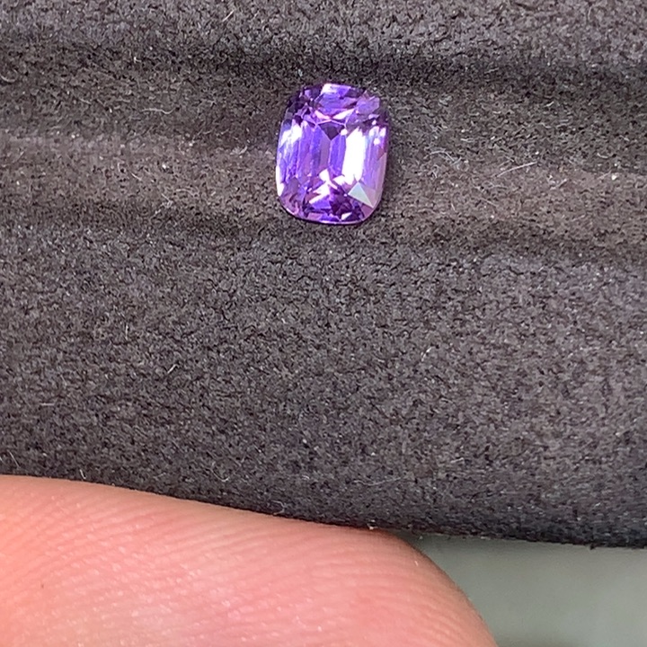 彩色蓝宝石裸石无烧紫兰宝玻璃体1.01ct