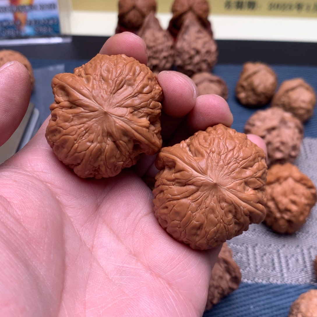 【闪购商品】文玩核桃吊坠晨**到铁锤42