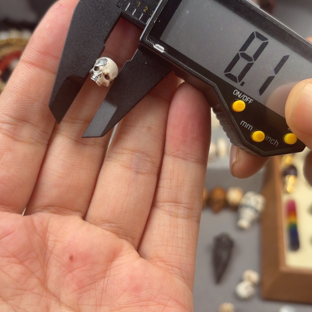 鹿骨吊坠面具骷髅8mm