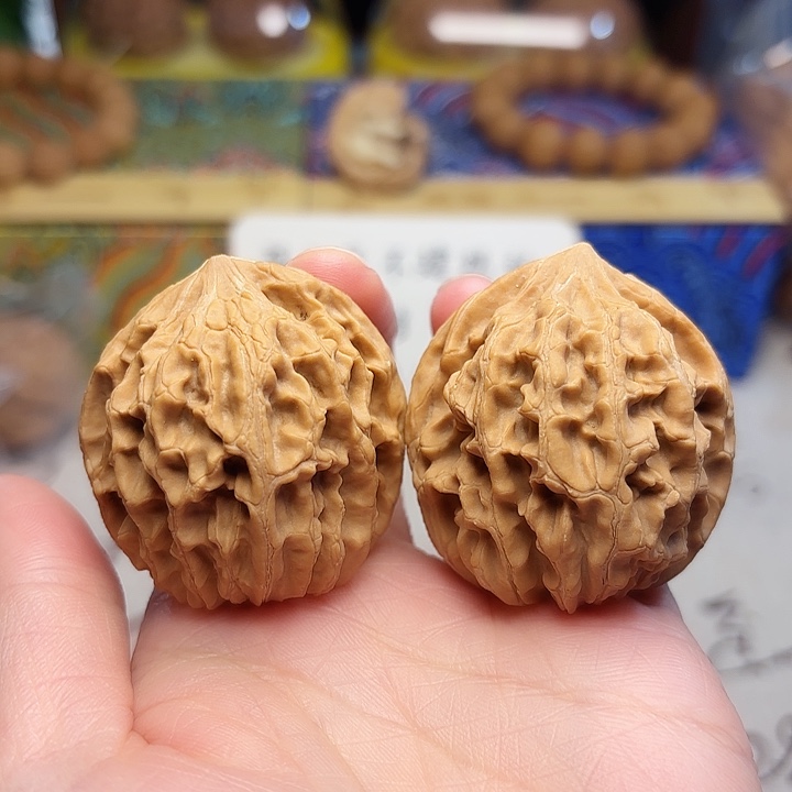 文玩核桃吊坠野生