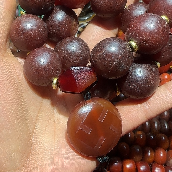 玛瑙/玉髓未镶嵌颈饰