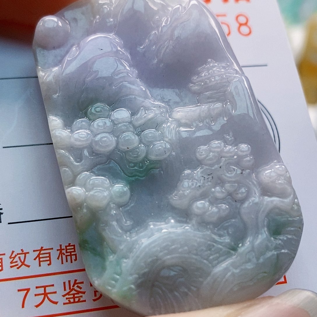 吊坠(不含链)未镶嵌翡翠