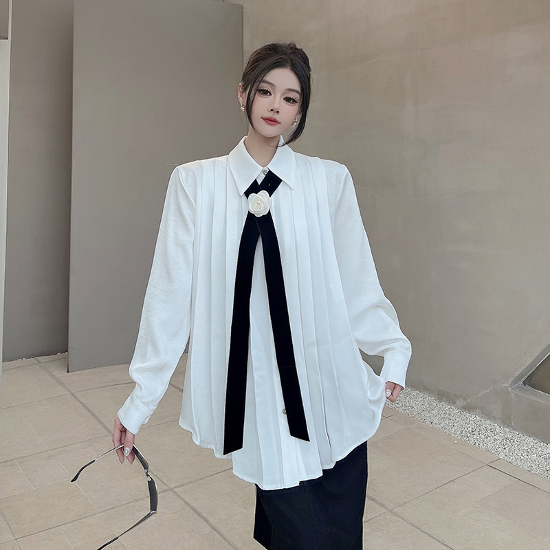 光泽缎面压褶领带衬衫女春秋新款高级感气质休闲宽松显瘦百搭上衣