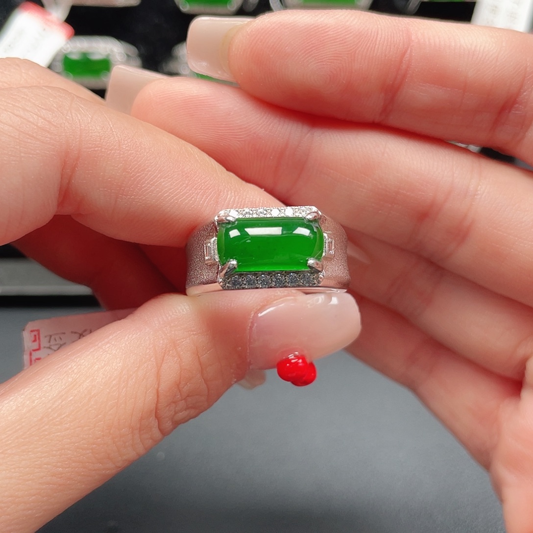 翡翠银S925镶嵌戒指没有运费险3458