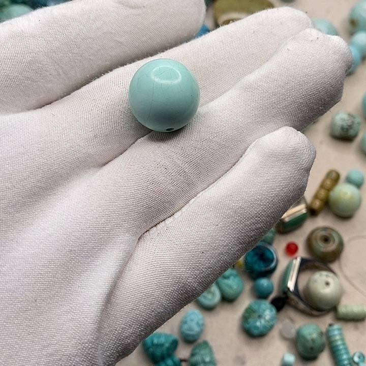 绿松石未镶嵌挂件