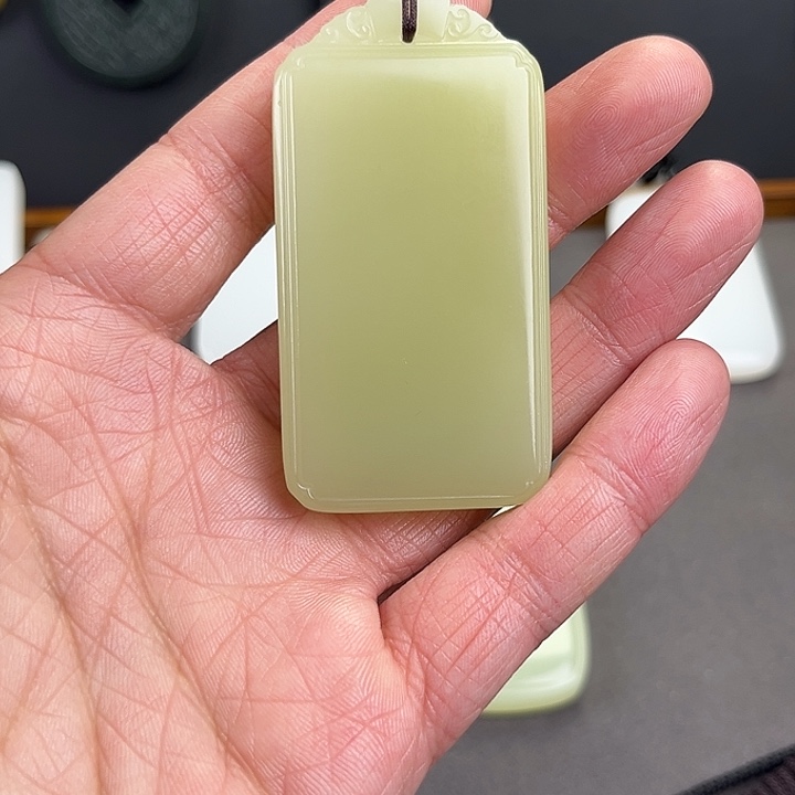 S***e黄四六高货无事牌