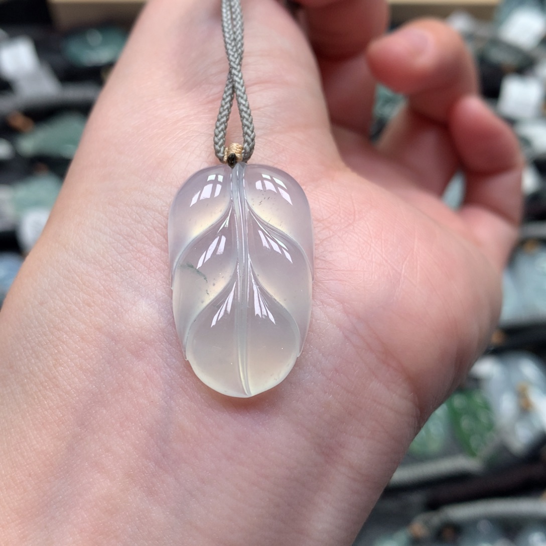 翡翠颈饰未镶嵌00000000000