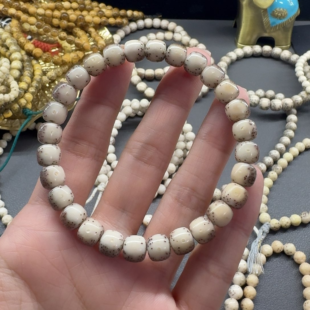 吊坠星月菩提8×7老型通体大留白单圈