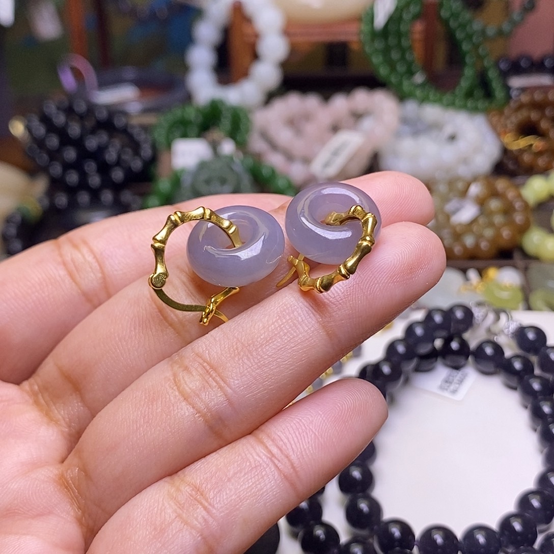 和田玉未镶嵌颈饰浓烟紫老矿料银镶耳扣