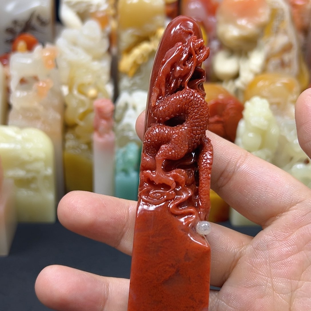 寿山石小**妈印章雕刻工艺