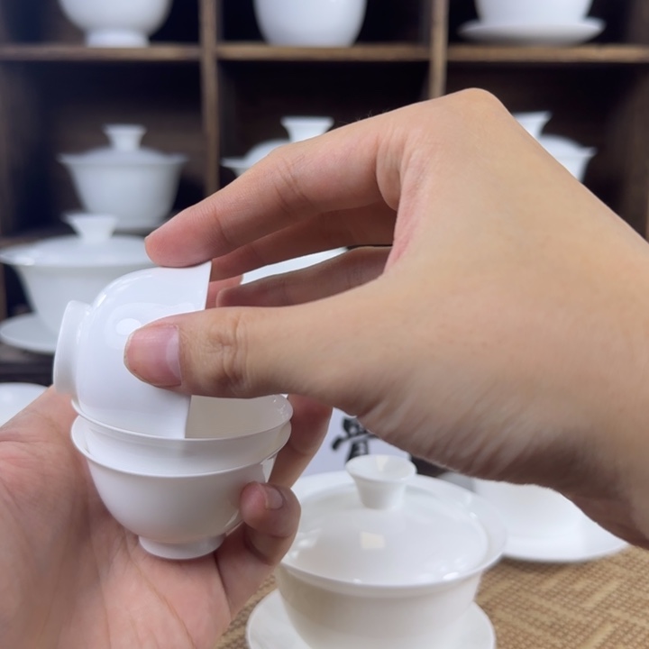 盖下110ml元宝盖碗➕3个35ml高脚杯