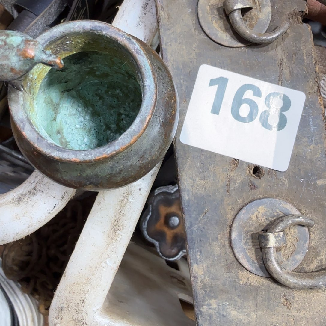 封***冰一物一图，工艺品。