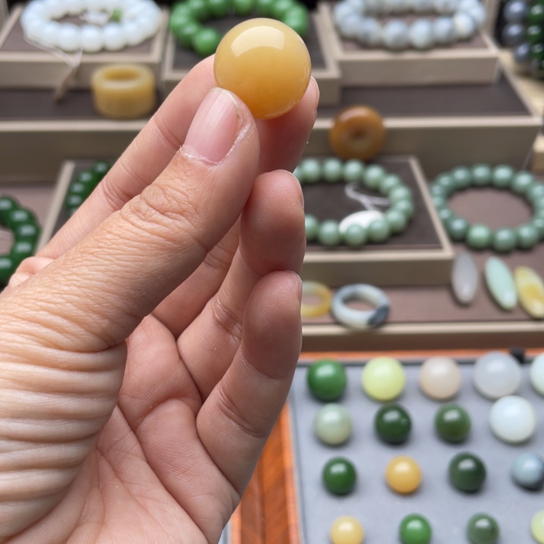 一***只和田玉未镶嵌手链