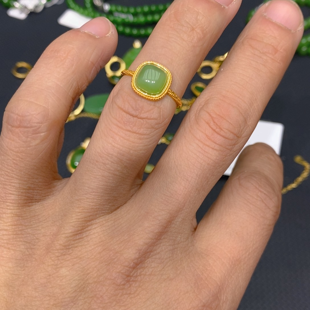 和田玉（碧玉）耳饰银S925镀金镶嵌