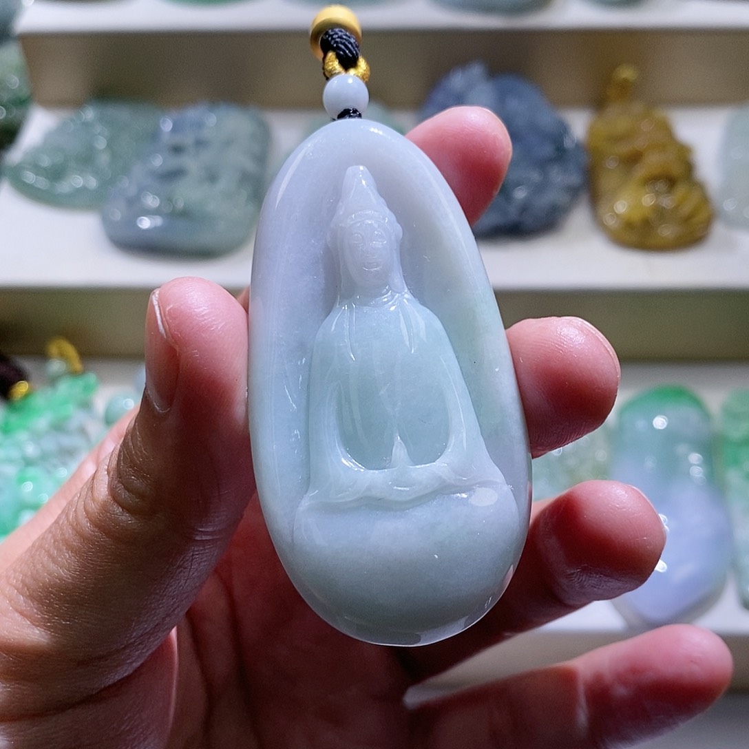 【闪购商品】翡翠颈饰未镶嵌观音