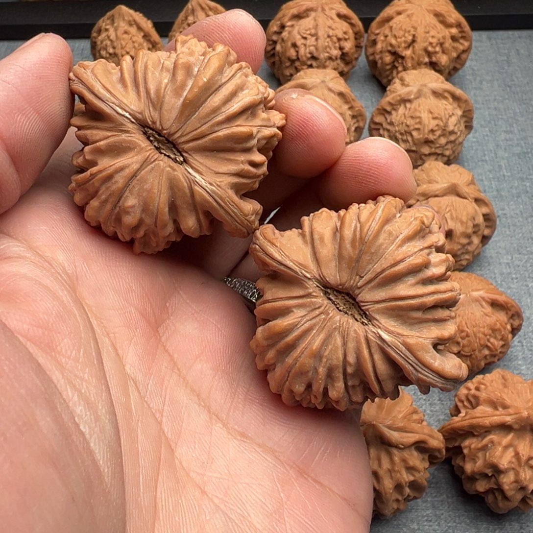 文玩核桃吊坠四座楼